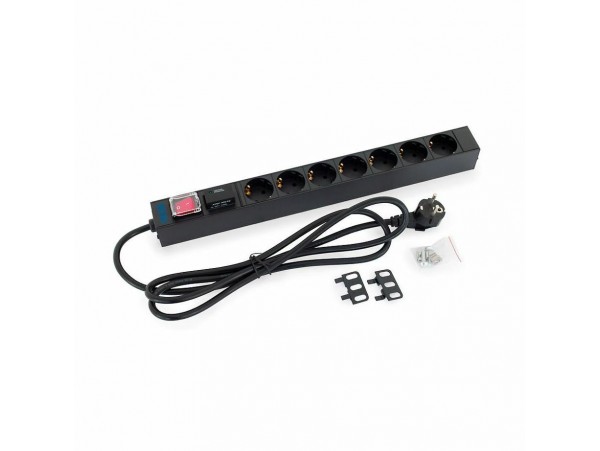 Triton razdelilec 7x230V rack ALU+prena. zaščita + stikalo črna