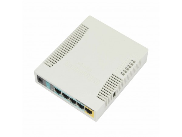 Mikrotik usmerjevalnik WiFi  300Mb RB951Ui-2HnD
